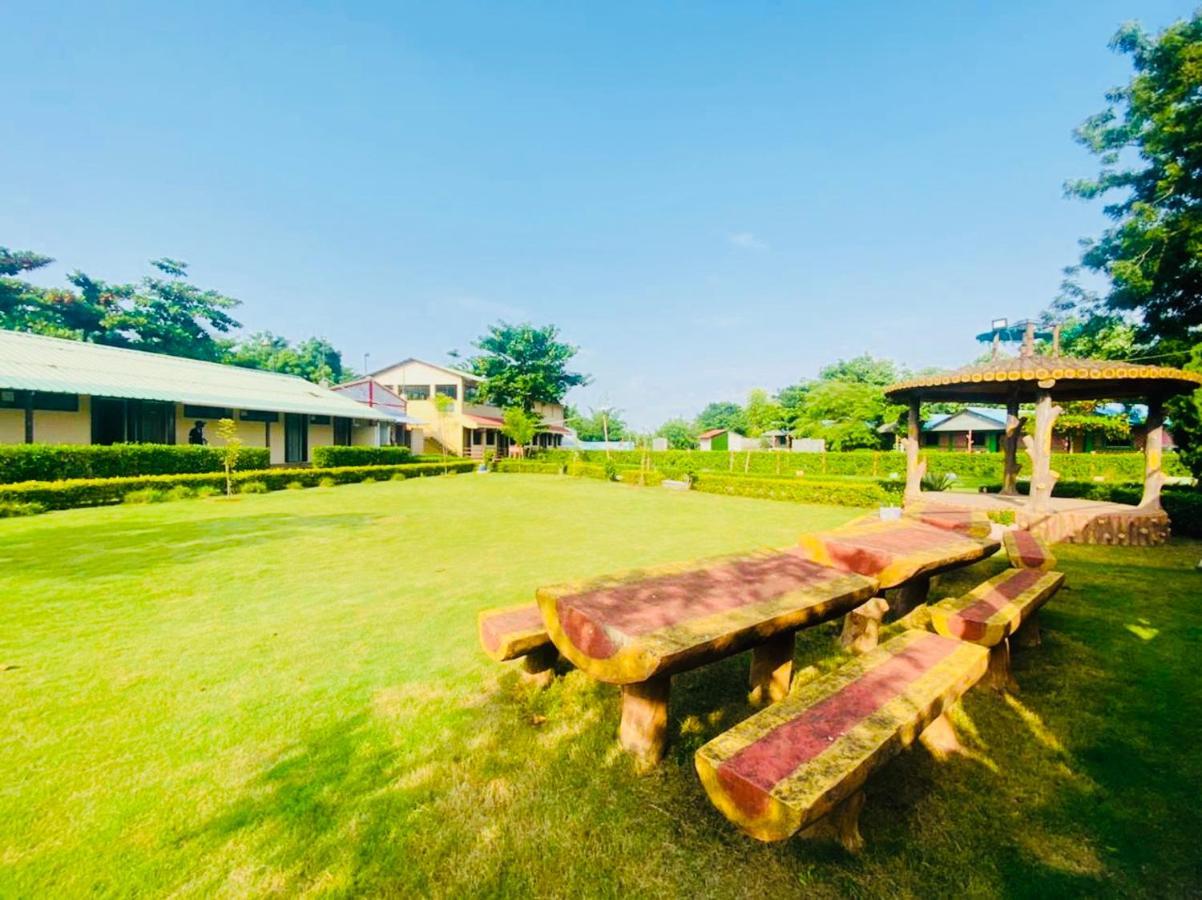 Lighthouse Waterpark And Resort Mansar Exterior foto